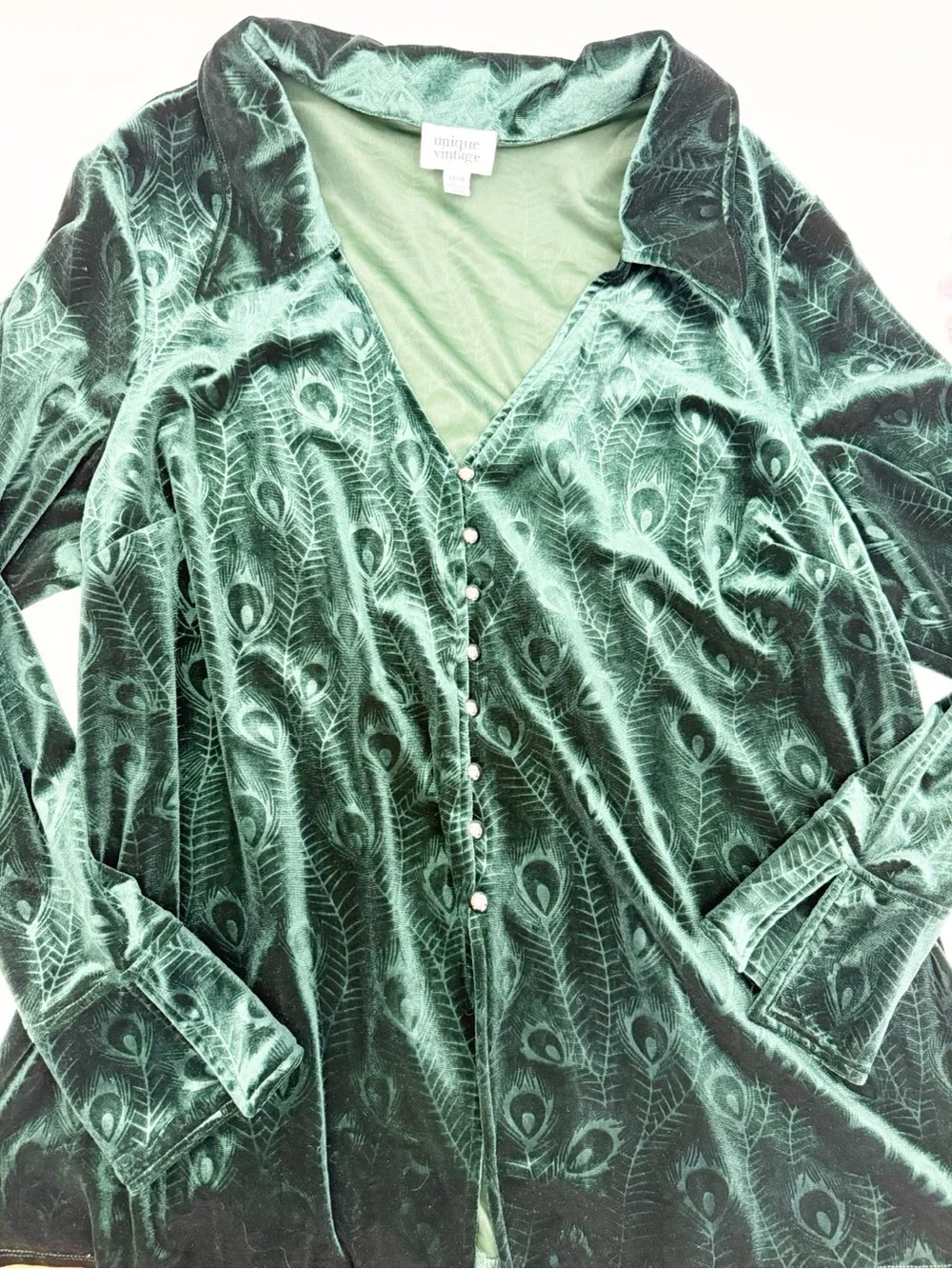 Unique Vintage Green Velvet Two (2) Piece Set Peacock Print Tunic Flare Suit
